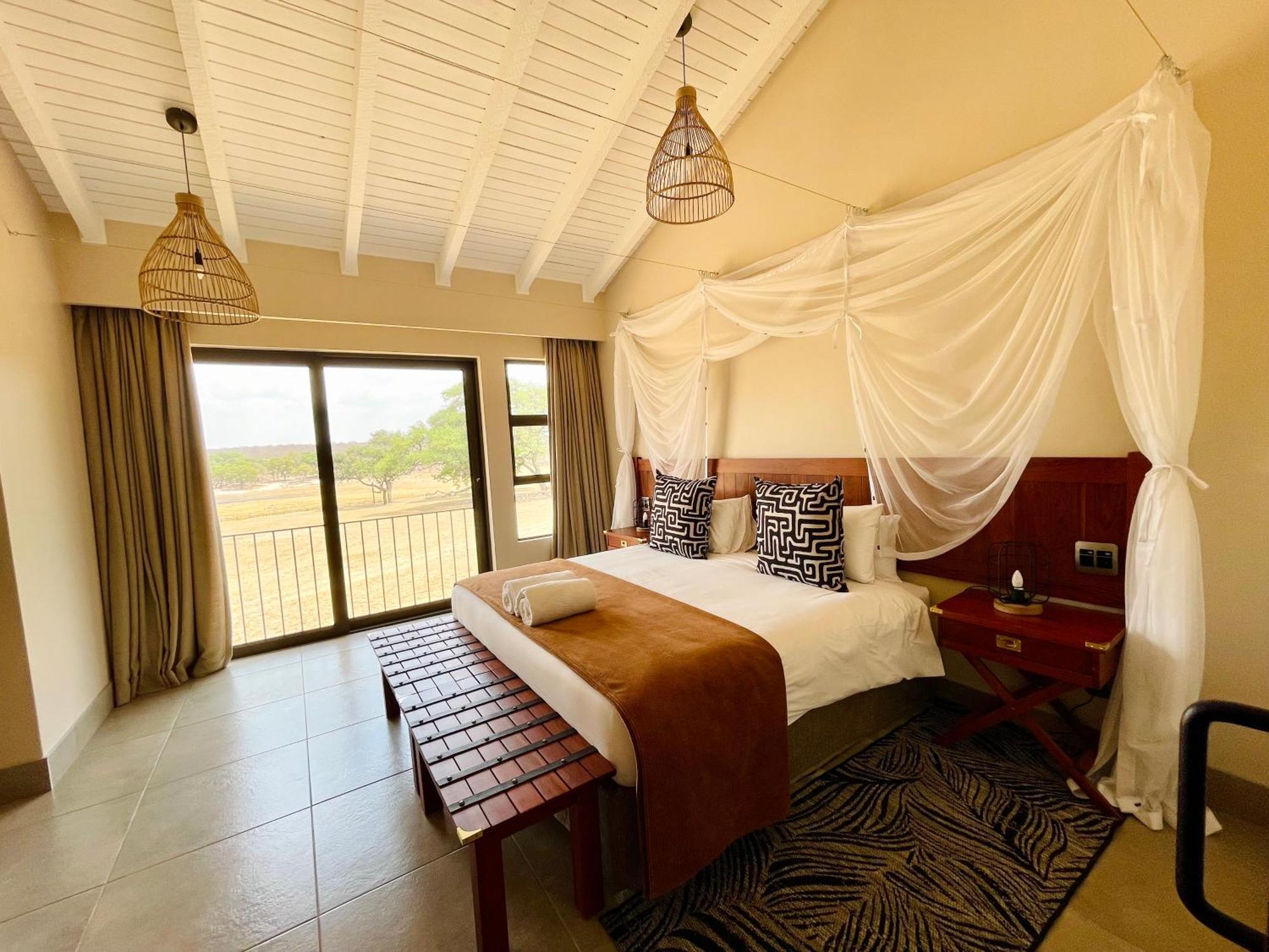 Hwange Safari Lodge Dete Екстериор снимка