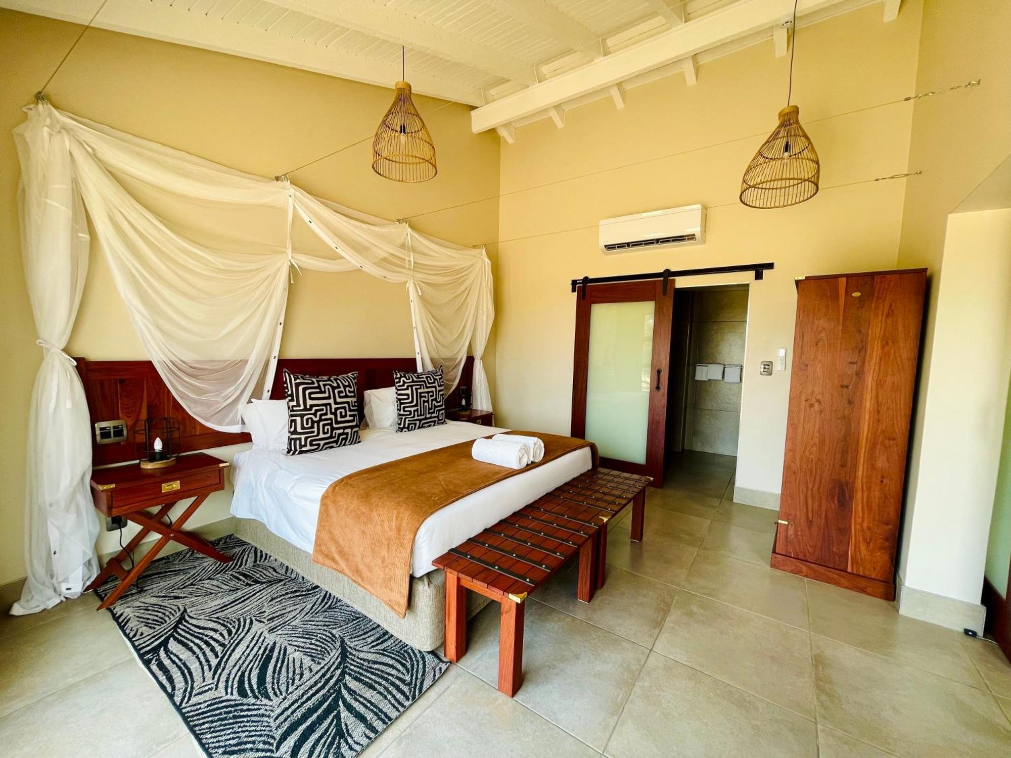 Hwange Safari Lodge Dete Екстериор снимка