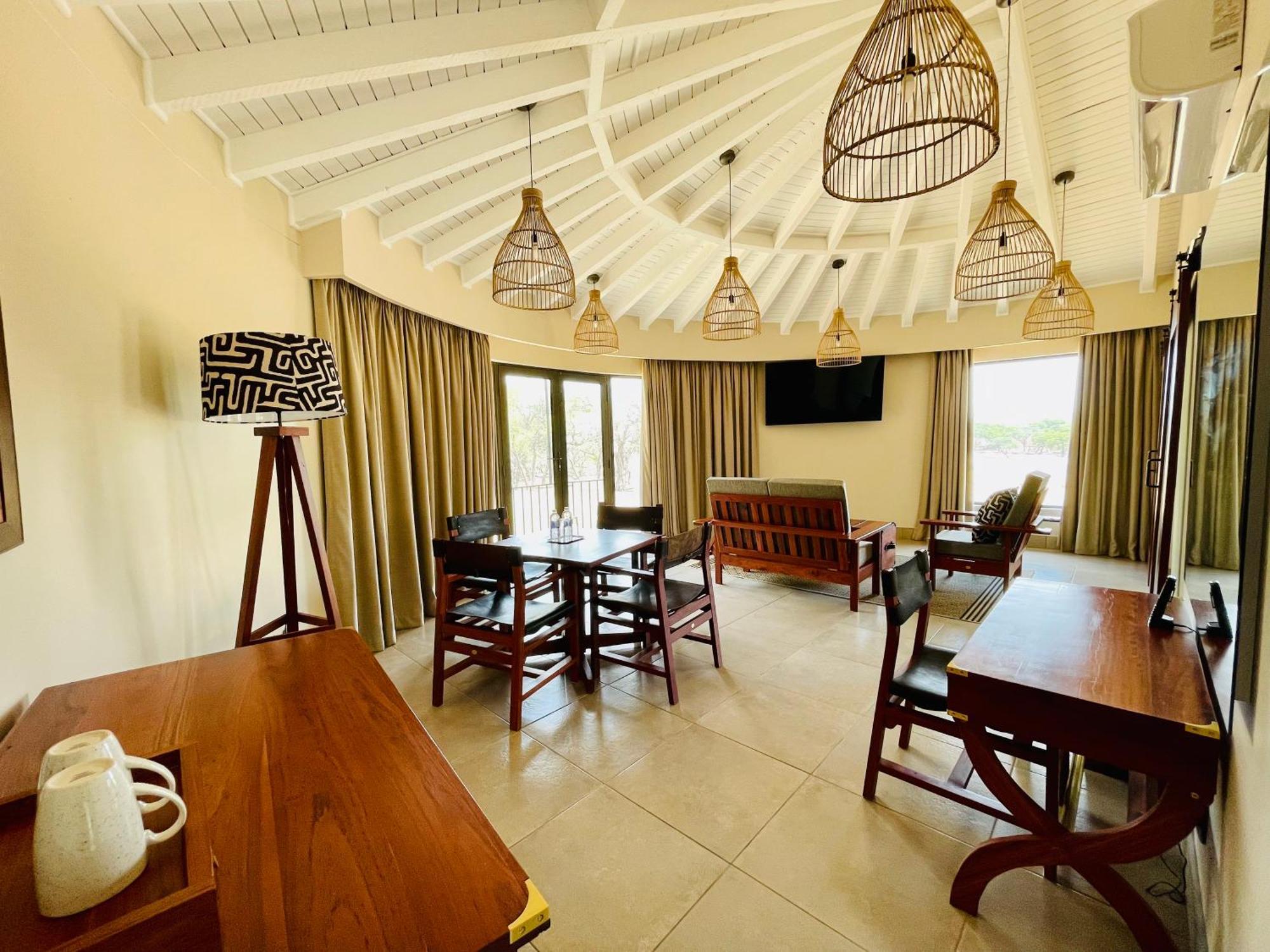 Hwange Safari Lodge Dete Екстериор снимка