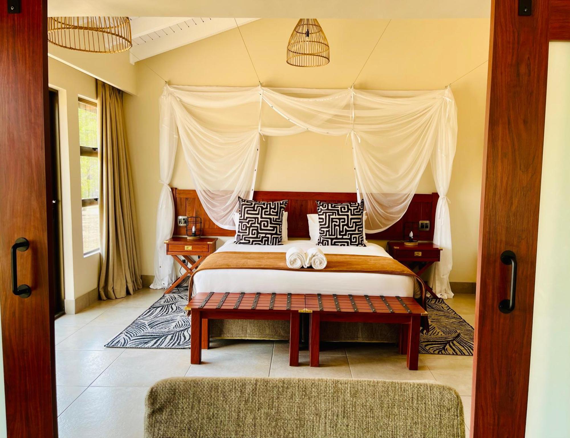Hwange Safari Lodge Dete Екстериор снимка