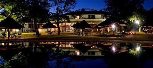 Hwange Safari Lodge Dete Екстериор снимка